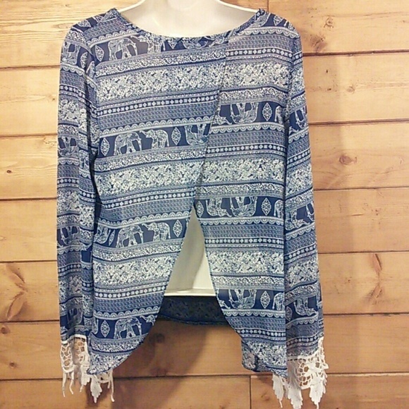 Rue 21 | Sheer Split Back Elephant Print Top M - Picture 2 of 3